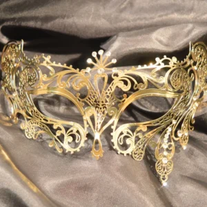 Sztywna złota maska wenecka Bianca kryształkami metalowa elegancka ozdobna stylowa koktajlowa wieczorowa maskarada wiązaniami wysokiej jakości ręczne wykonanie